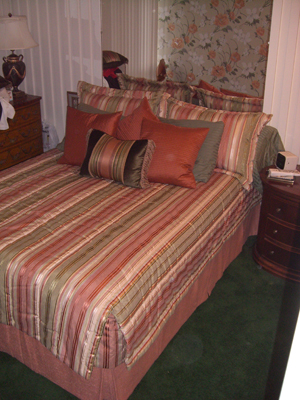 Custom Headboards & Beddings